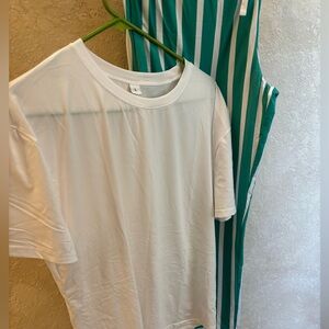 New Green Women Pajamas Soft Short Sleeve White With Stripe Pants Large Set